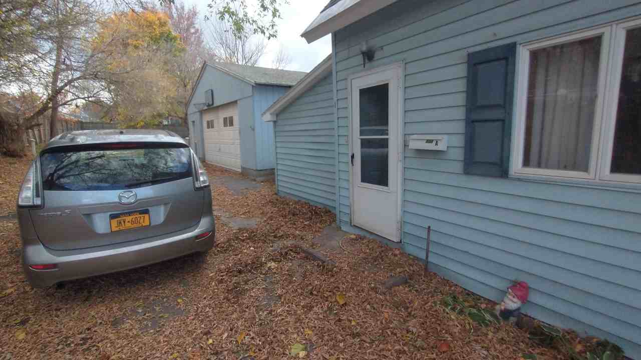 537 Cross St #A - Photo 3 of 19