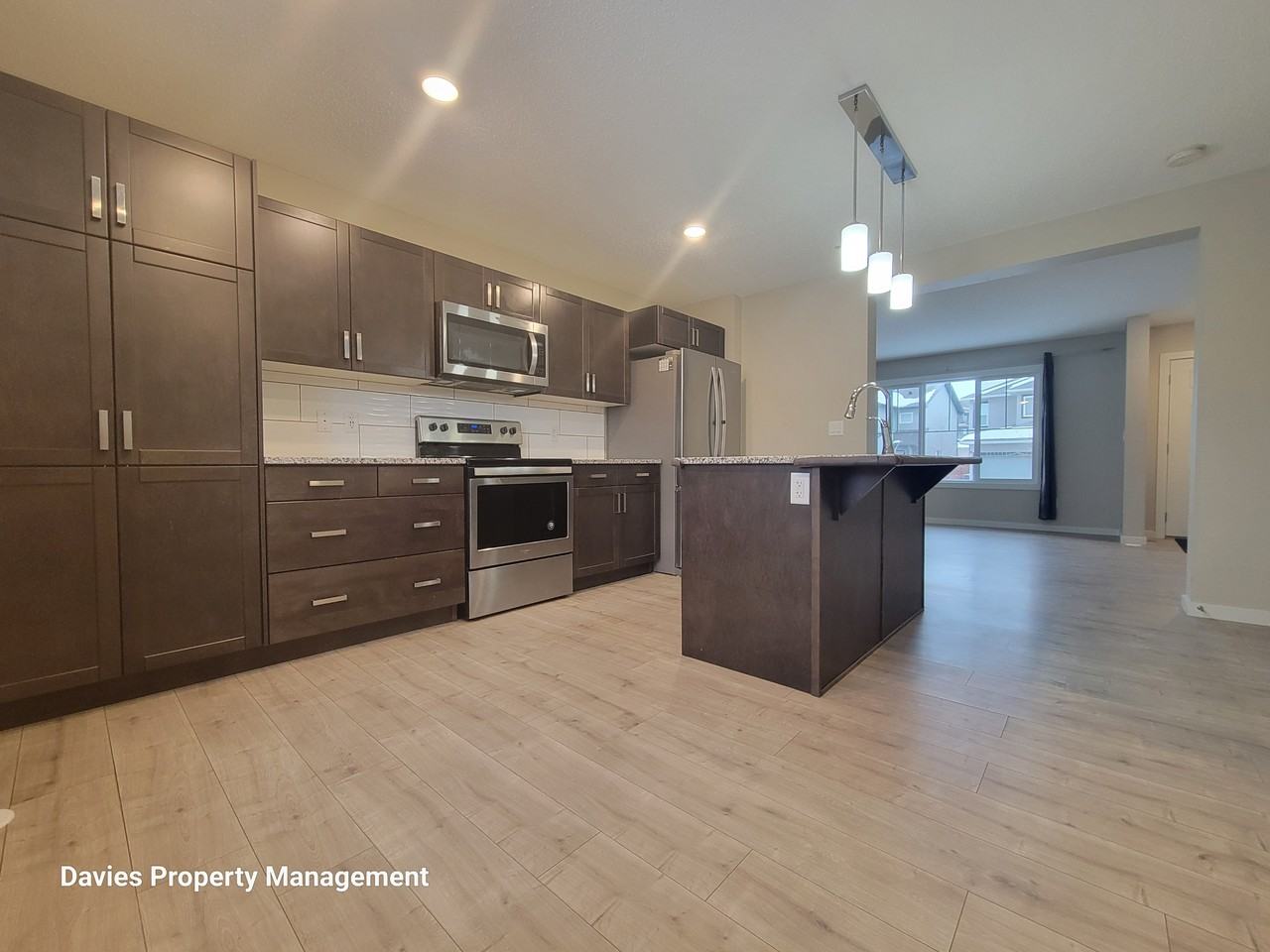 315 42 Ave Nw #1 - Photo 2 of 15