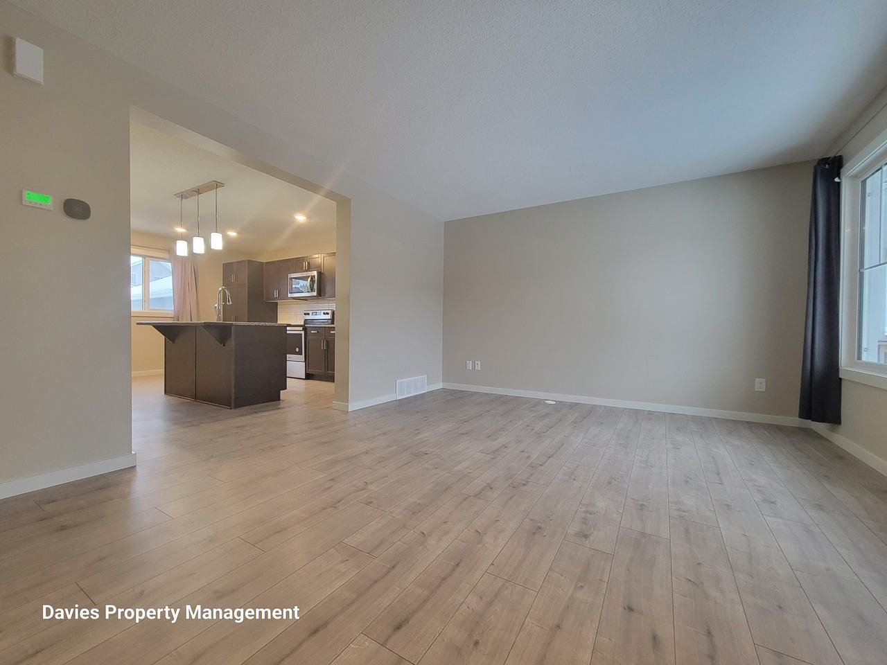 315 42 Ave Nw #1 - Photo 3 of 15