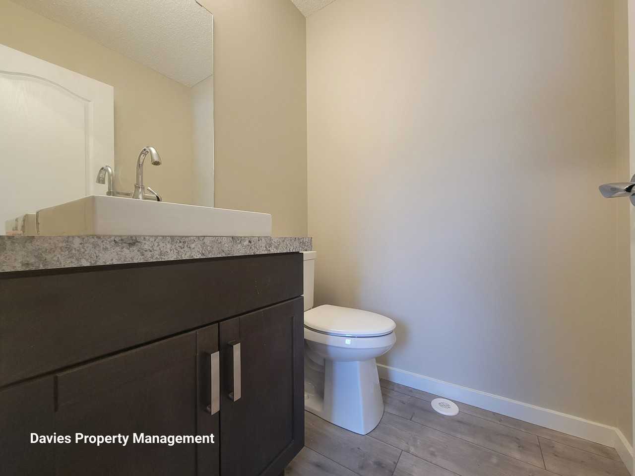 315 42 Ave Nw #1 - Photo 5 of 15