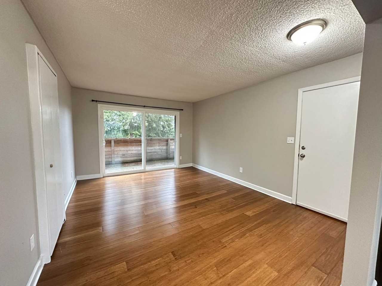 12702 E Burnside St #3 - Photo 5 of 18
