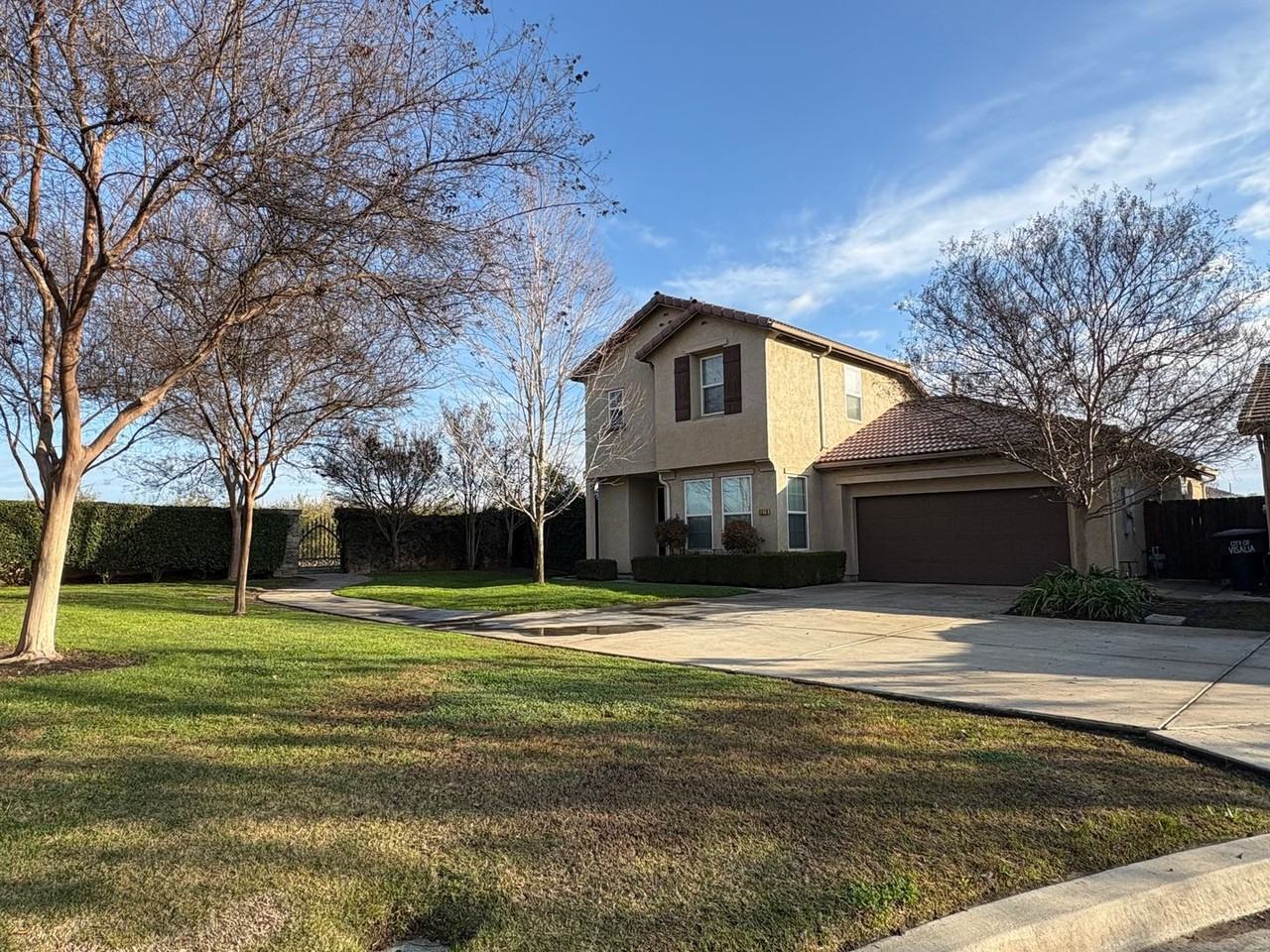 3310 N Tilden Ct - Photo 2 of 35