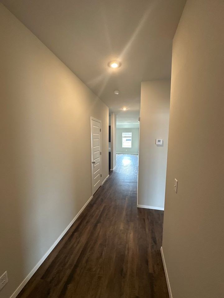 1105 E Honolulu St - Photo 5 of 19