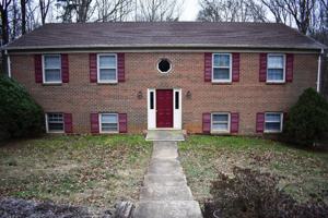 featured image of 154 Lee Pl