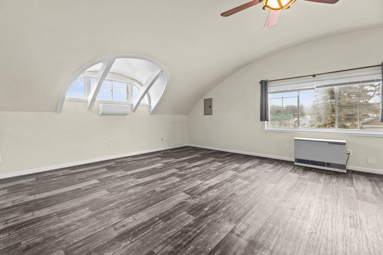 128 Grand Ave - Photo 2 of 19