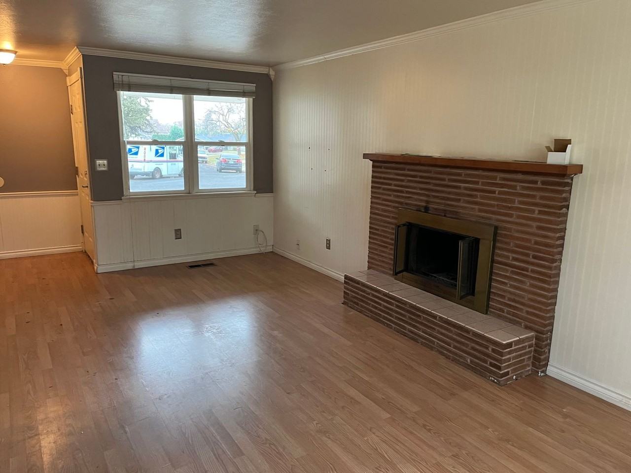 212 Westover Dr - Photo 3 of 12