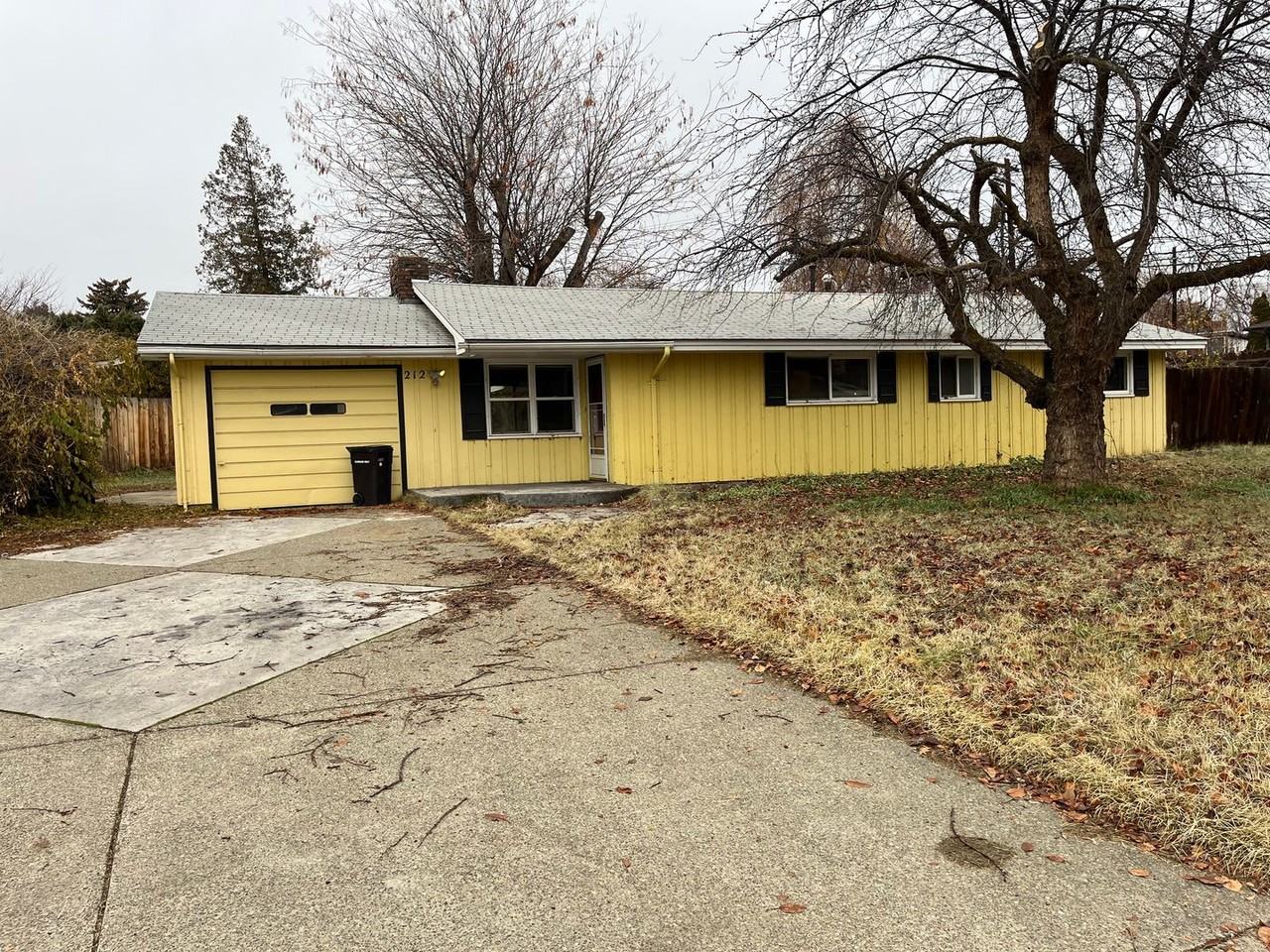 212 Westover Dr - Photo 4 of 12
