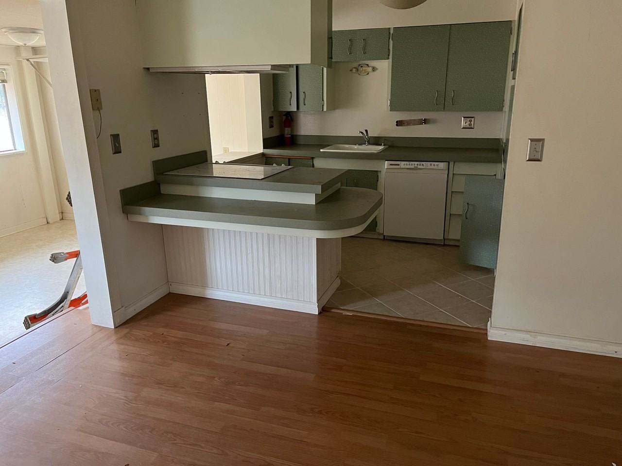 212 Westover Dr - Photo 5 of 12