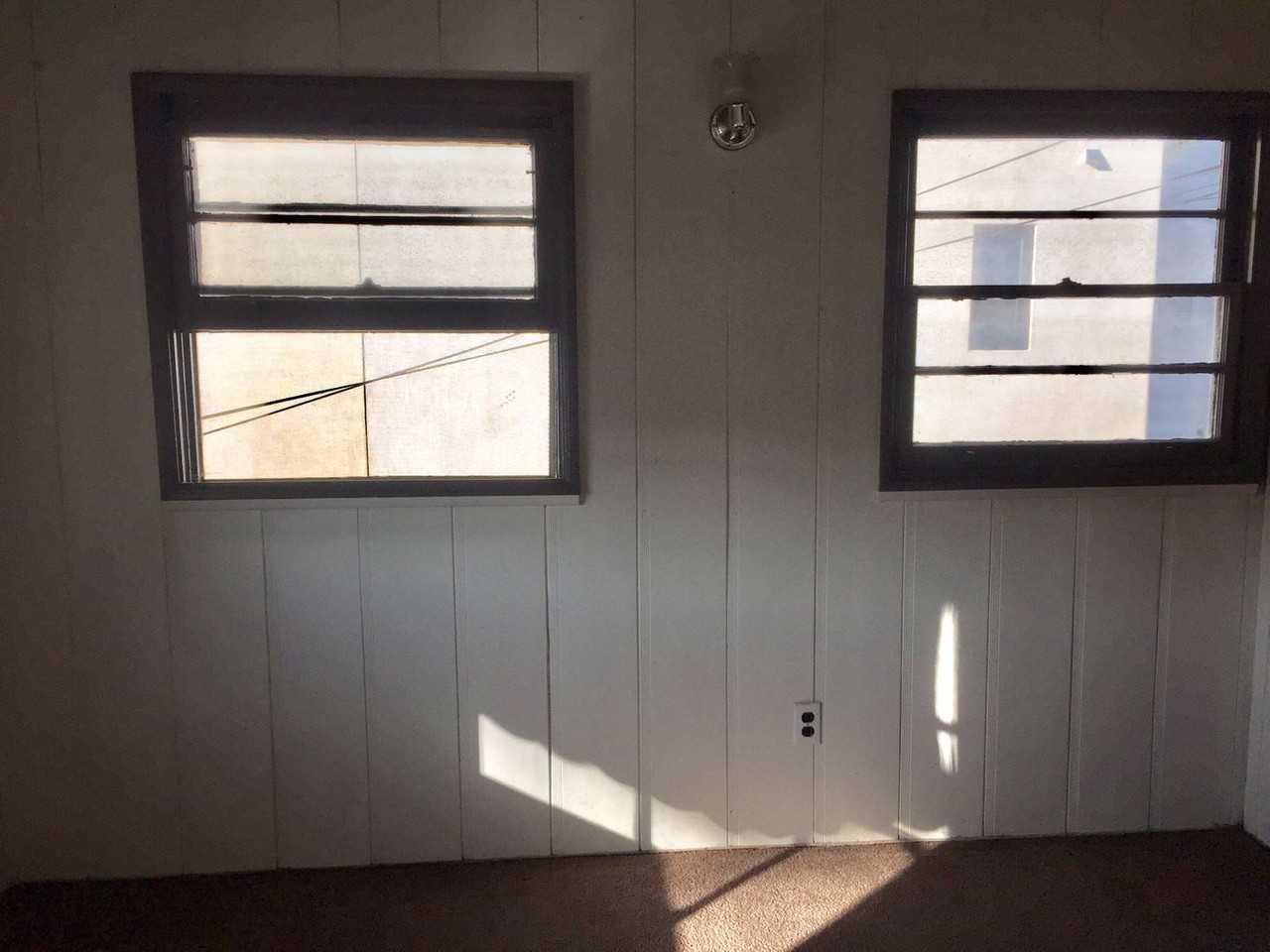 343 Cahuenga Drive - Photo 7 of 14