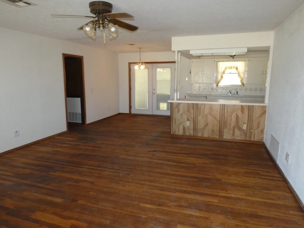 4211 Se Dorchester Dr - Photo 2 of 18