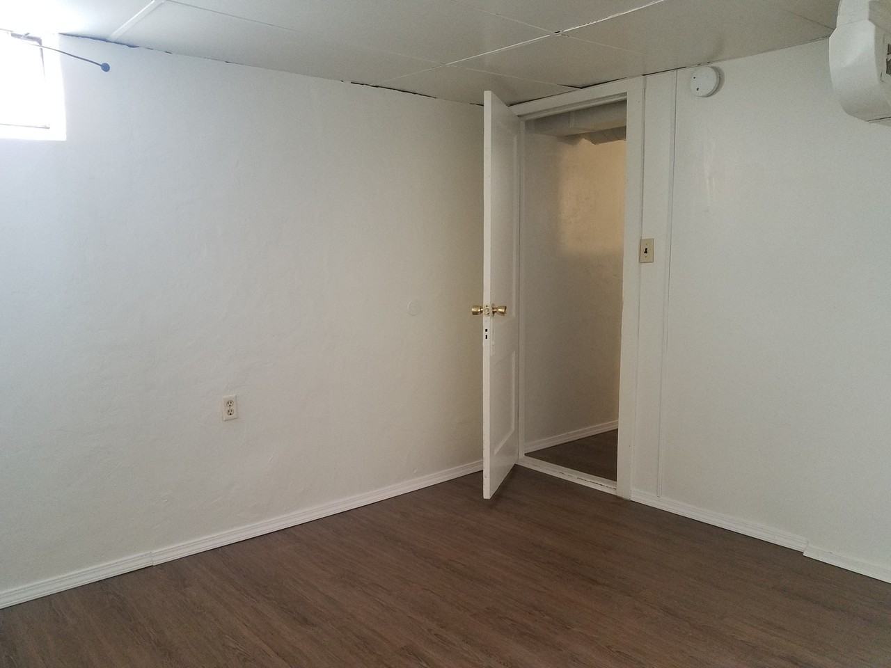1601 S Main St #C - Photo 5 of 12