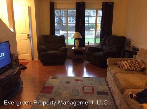 234 SW Wallula Ave - Photo 2 of 11