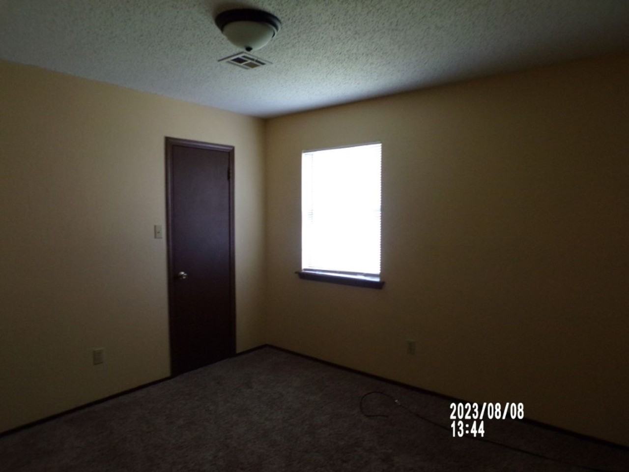 6109 Nw Elm Ave #B - Photo 6 of 10