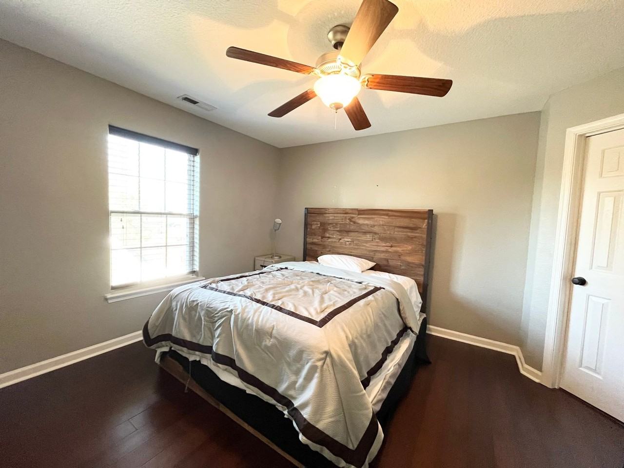 103 Green View Rd - Photo 2 of 21