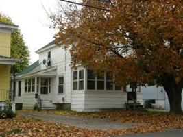 featured image of 140 E 9th St