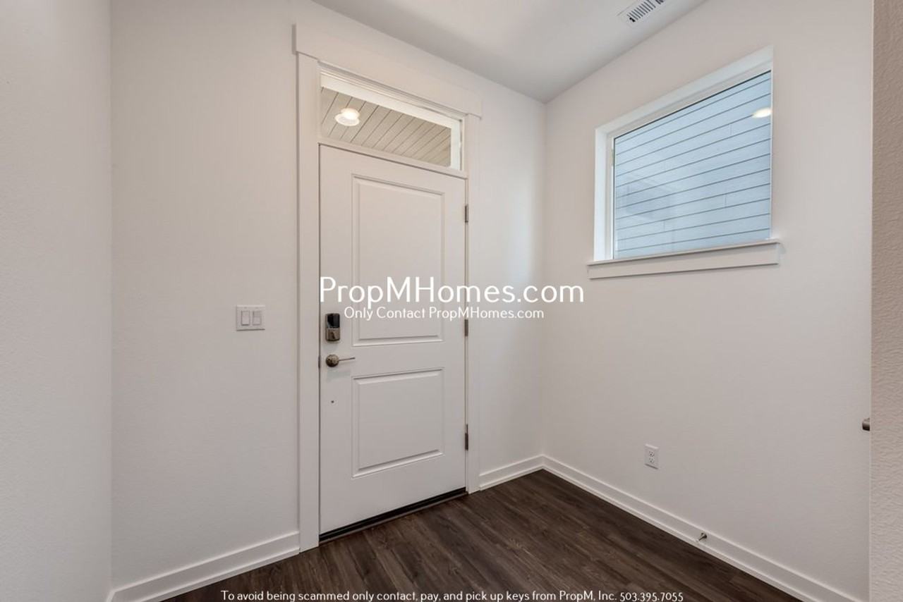 451 Ne Greenway Dr - Photo 3 of 22