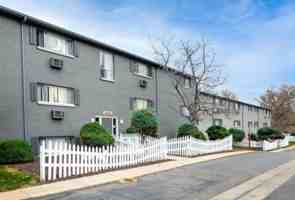 featured image of 2660 Ingalls St