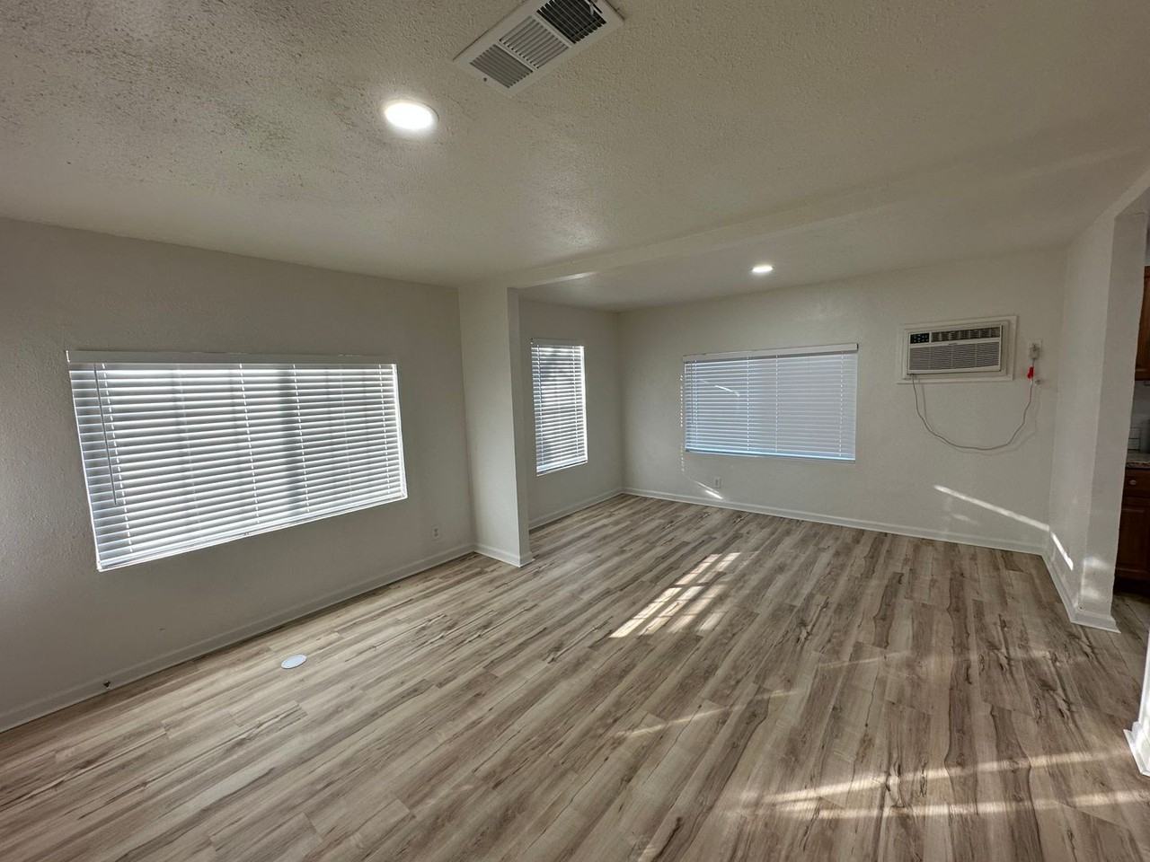 3401 21st Ave - Photo 2 of 9