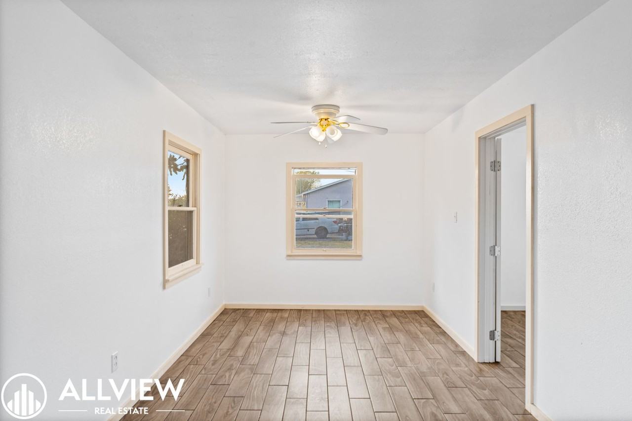 4607 W Posey St - Photo 3 of 21
