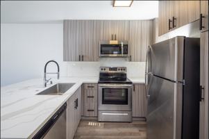 featured image of 13524 Hilleary Pl