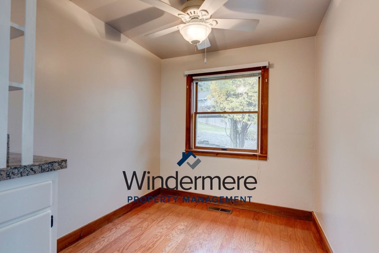 3060 Sw Scenic Heights St - Photo 6 of 42