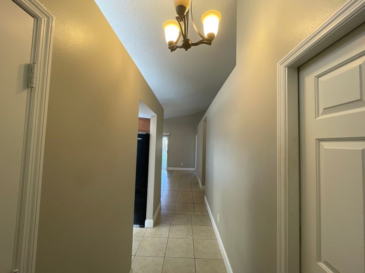 810 Montana Ave - Photo 6 of 20