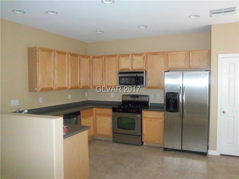 3761 Hollycroft Dr - Photo 2 of 14