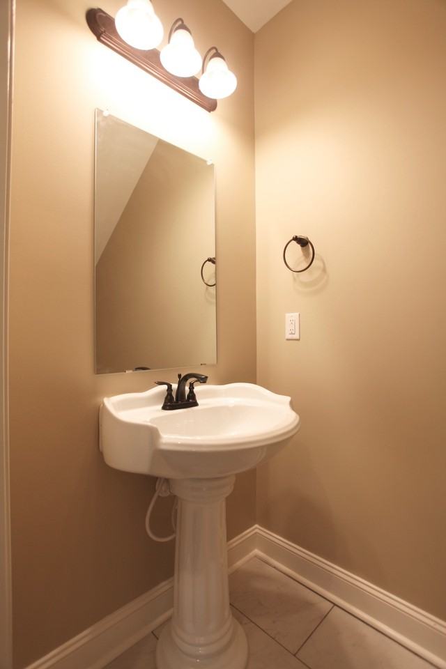 2000 Downs Way - Photo 7 of 19