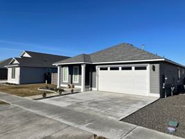 featured image of 4658 Village View St
