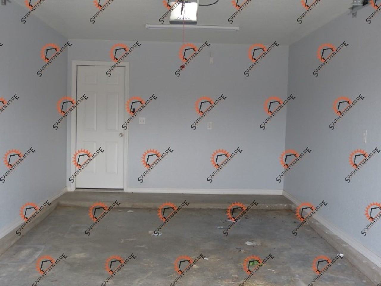 1720 W 12th St - Photo 7 of 7