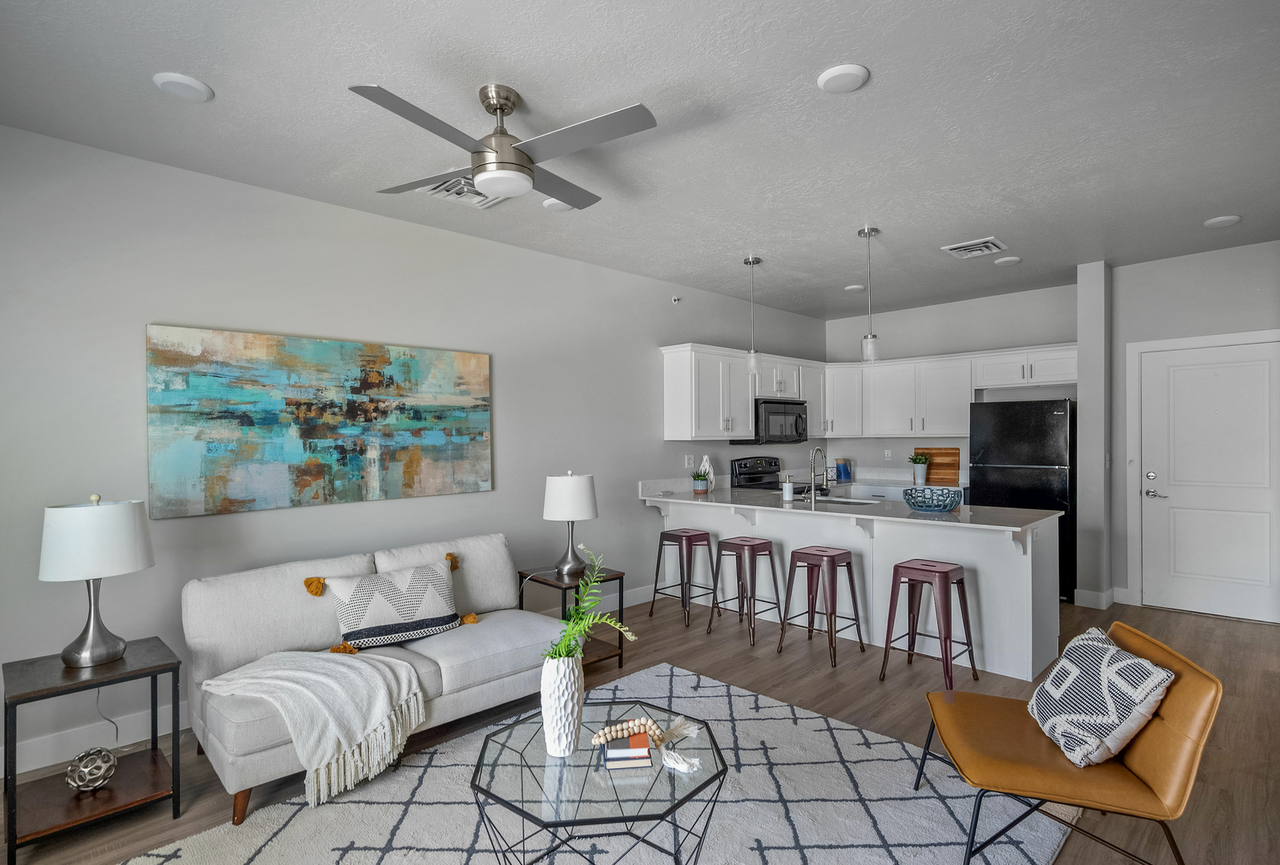 Grand at Midvale - Photo 5 of 33