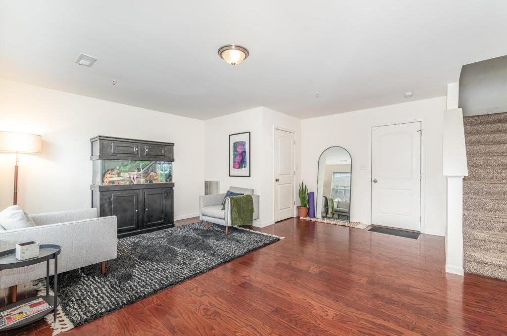 4140 Wild Orchid Ln - Photo 3 of 25