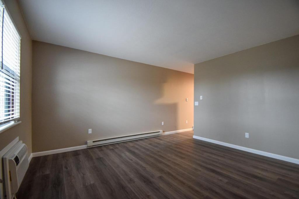 3405 Redbud Dr - Photo 5 of 8
