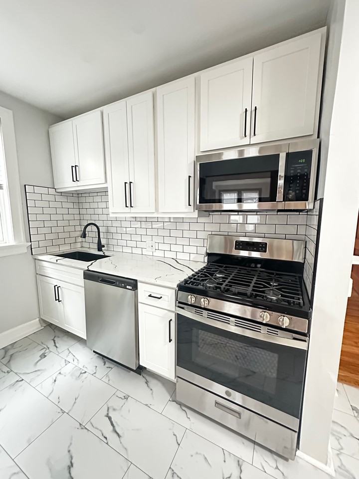 2271 Blendon Place #1-S - Photo 2 of 16