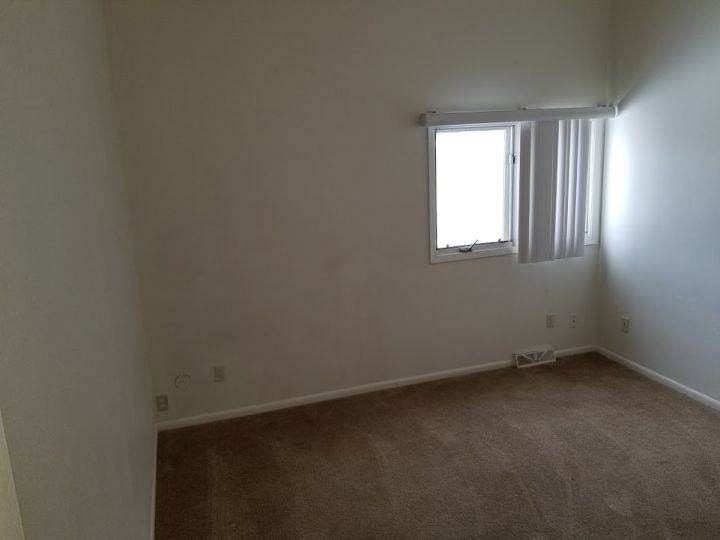 2039 Cook Ave #3 - Photo 6 of 7