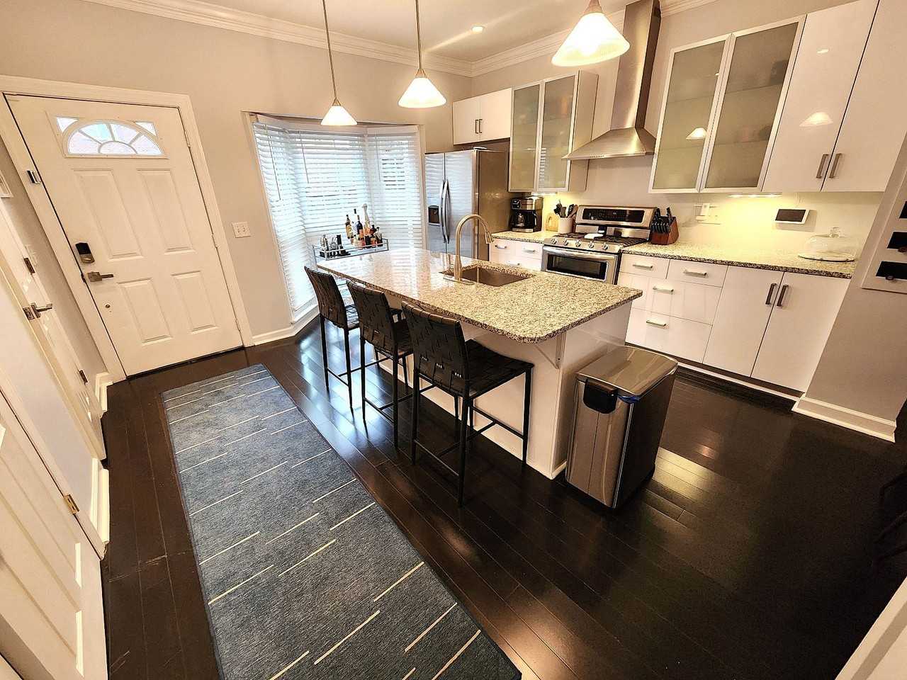 134 Acklen Park Dr - Photo 5 of 40