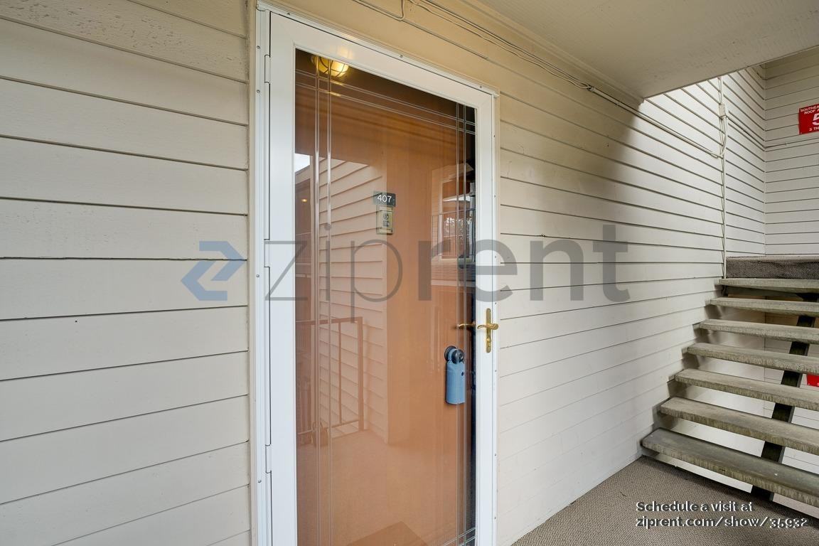 321 Bellevue Way Se #407 - Photo 2 of 13