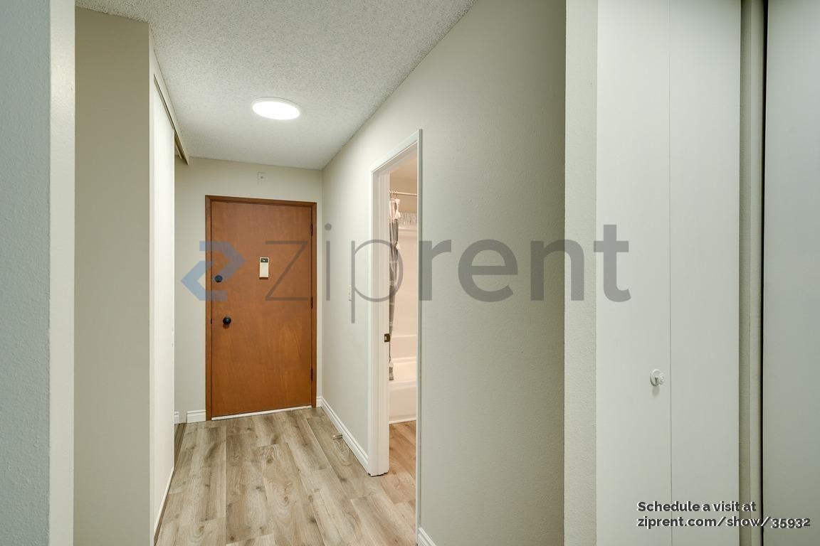 321 Bellevue Way Se #407 - Photo 4 of 13
