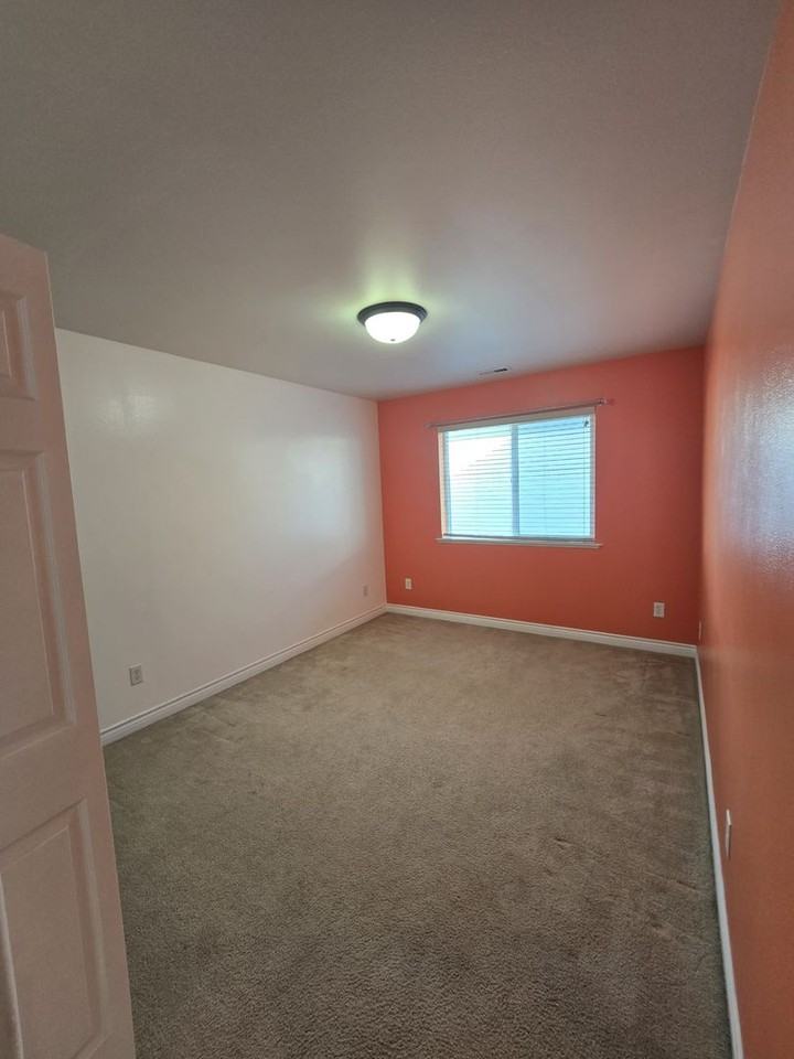 4281 Springcreek Ln - Photo 7 of 14