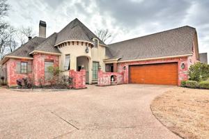 featured image of 111 Haymarket Ct