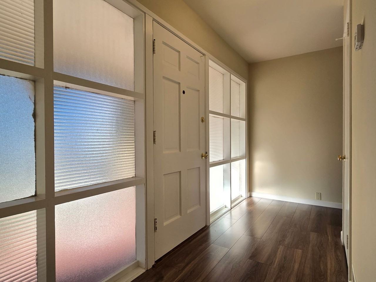 1235 Heatherstone Way - Photo 2 of 8