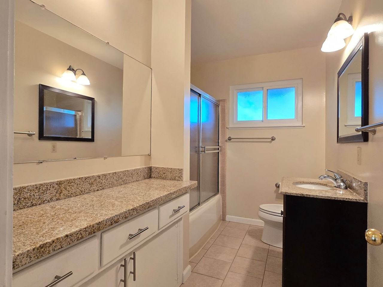 1235 Heatherstone Way - Photo 6 of 8