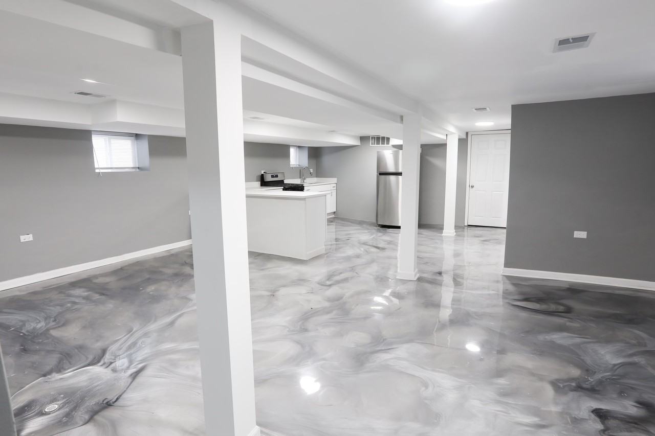 7541 S Jeffery Blvd - Photo 2 of 7