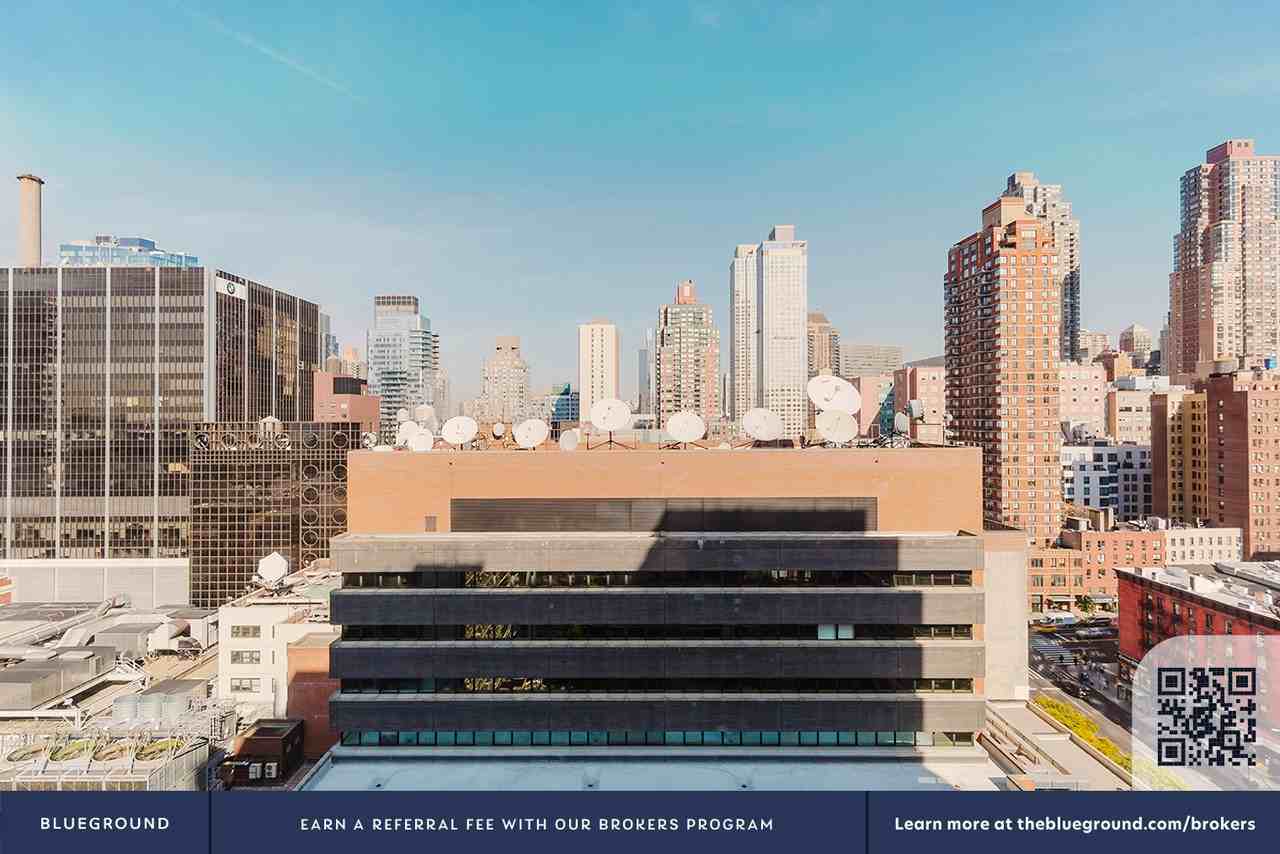 500 West 56th Street - Photo 5 of 32