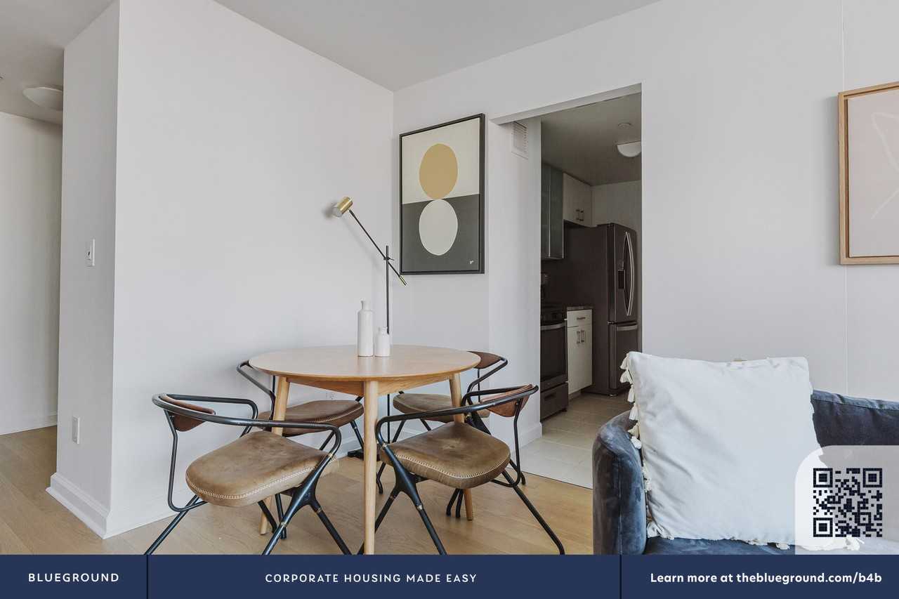 500 West 56th Street - Photo 6 of 32