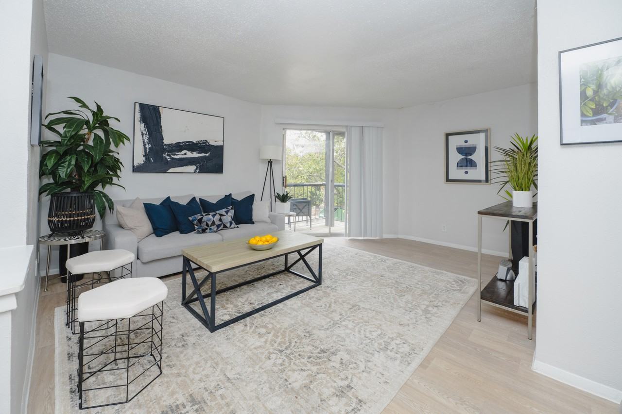 Altitude - Photo 6 of 34