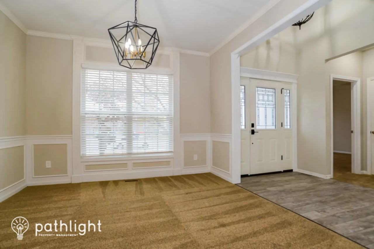 17534 W 158th Ter - Photo 2 of 37