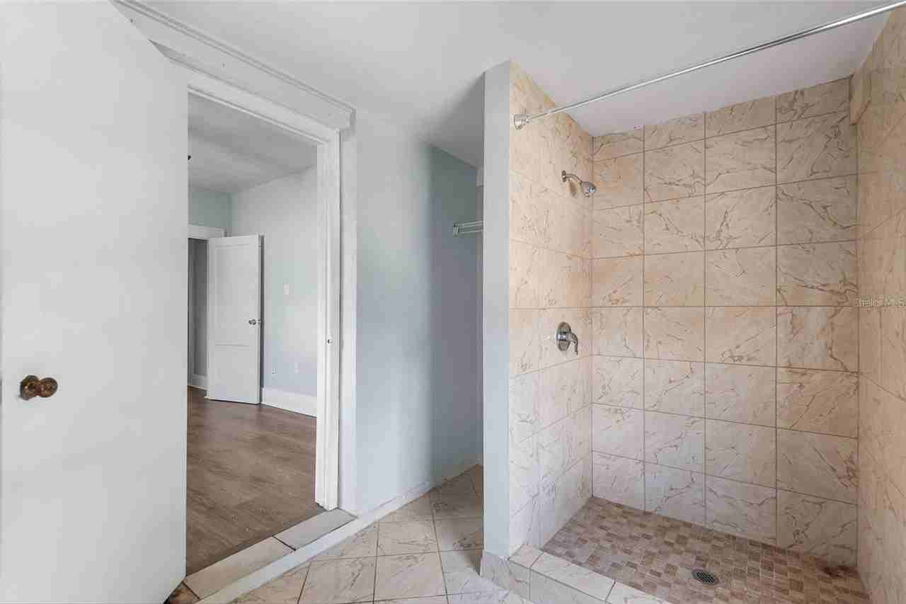 811 W Amelia Ave - Photo 7 of 12