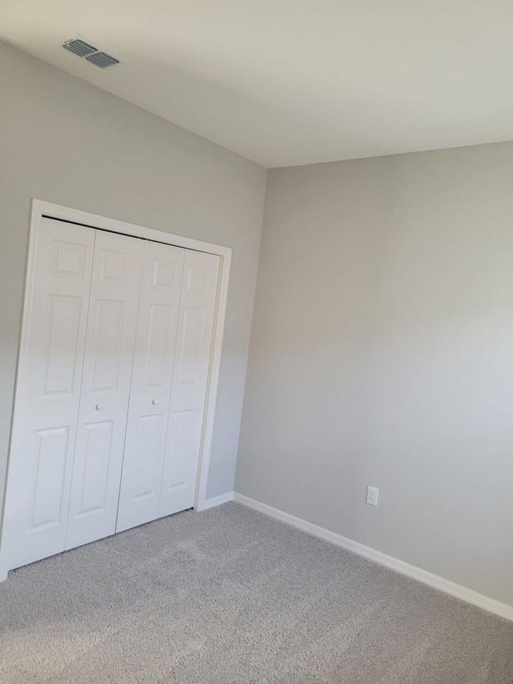 117 St Thomas Dr - Photo 3 of 32