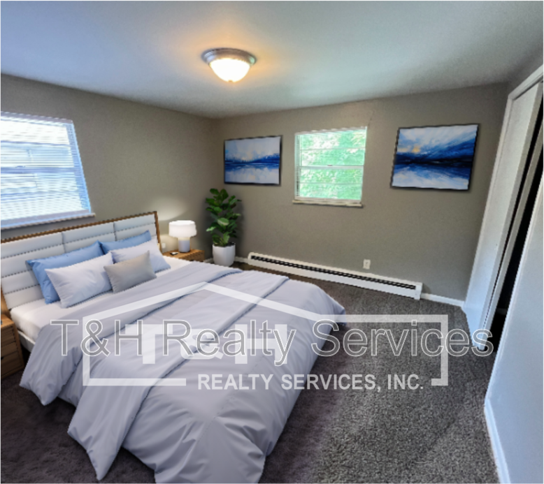 843 Riverside Dr - Photo 2 of 13